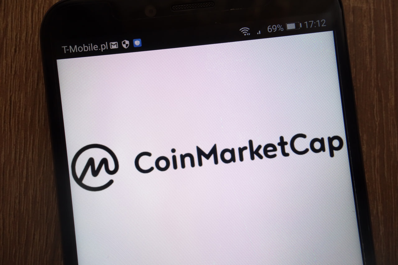 CoinMarketCap 通过收购 CoinGlass 整合加密数据