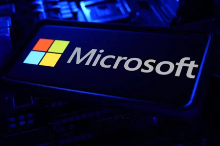 微软（MSFT）股票：尽管云服务和AI业务强劲增长，但仍面临压力